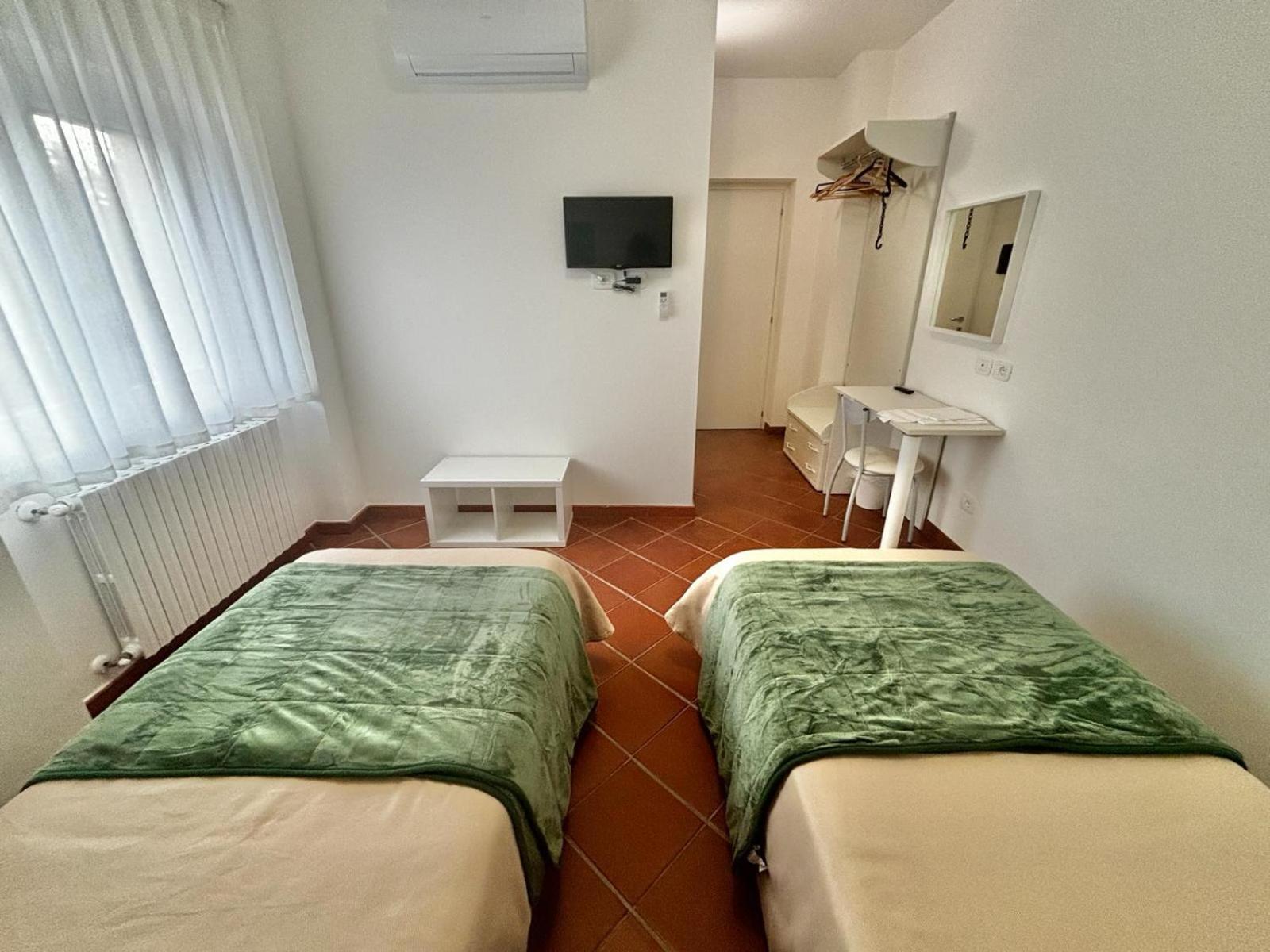 La Nuova Dimora B&B ลาควิลา ภายนอก รูปภาพ